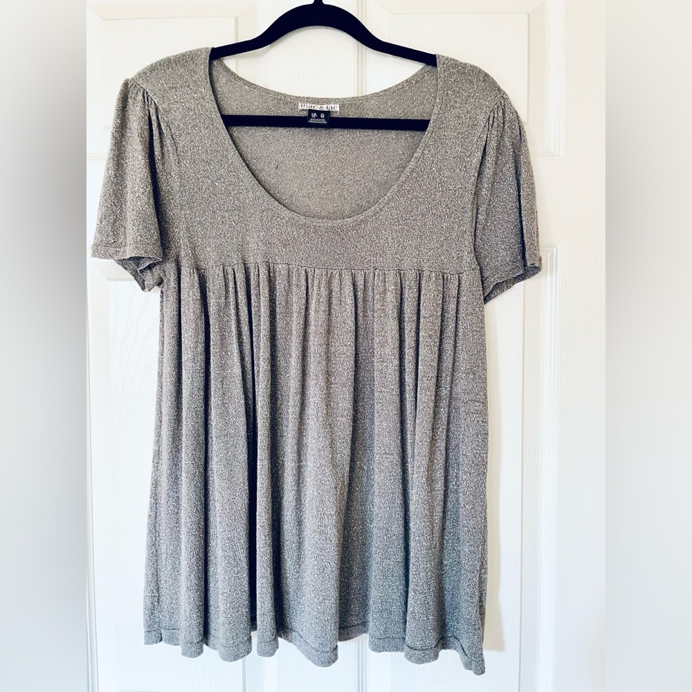 EUC | Mac & Jac Silver Shimmer Babydoll Blouse